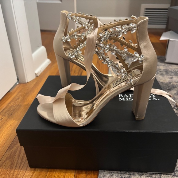 Wedding shoes - Picture 9 of 10